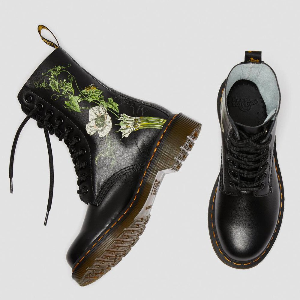 dr martens delivery tracking