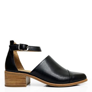 where are bresley shoes made