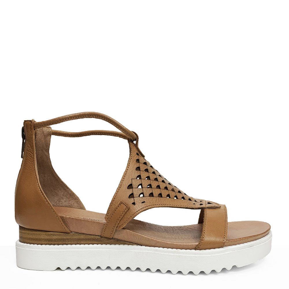 django and juliette tan sandals