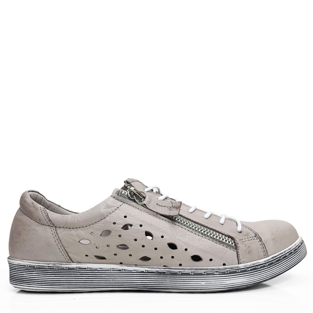 where are rilassare shoes made